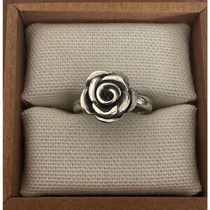 James Avery Retired Rose Blossom Ring Size 6.5